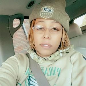 Meet your Posher, Beezy